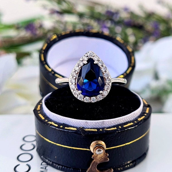 Vintage Sterling Silver Royal Blue Glass Teardrop Cluster Ring / Size M 1/2 or 6.75
