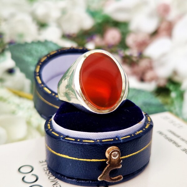 Vintage 1978 Sterling Silver Huge Carnelian Statement Solitaire Signet Ring / Size T or 10