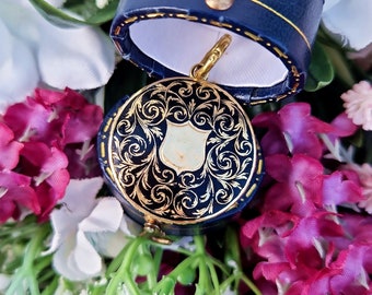 Antique Victorian 15ct Gold Ornate Engraved Black Enamel & Shield Glass Locket Pendant