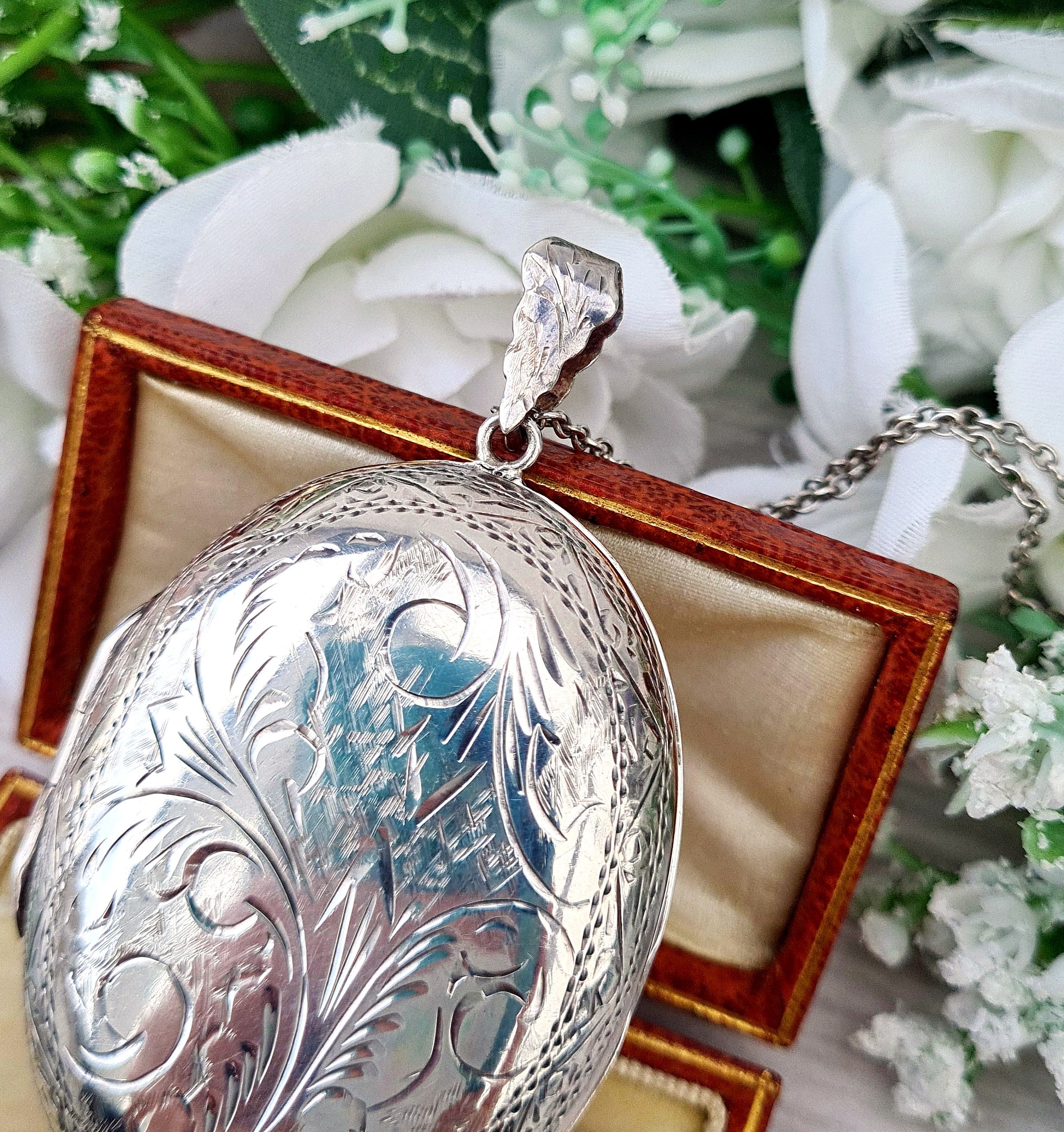 Sterling Silver Oval Locket – LegacyTouch