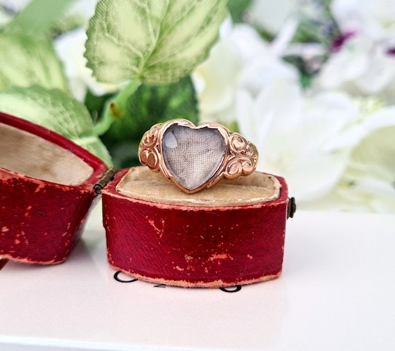 Crystal Heart Signet Ring Crystal Heart Signet Ring