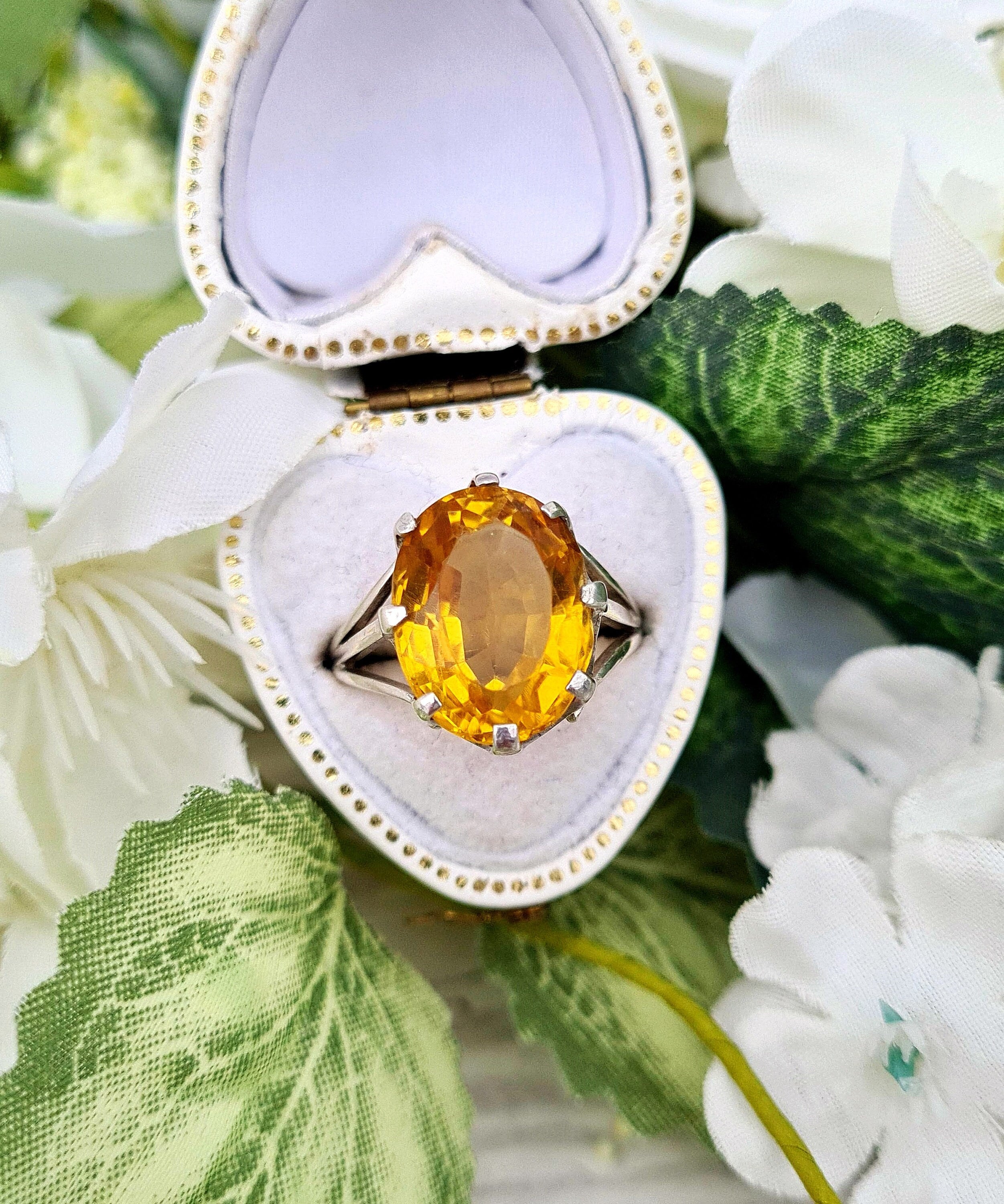10 carat 2024 citrine ring