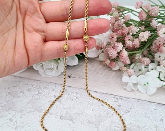 Collana Con Ciondolo Portafortuna Amazon Essentials | Oro Giallo 9K | Zircone Cubico 5mm | Catena 46 Cm
