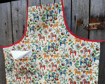 Swedish Dala Horse Apron Womens Aprons Cooking Apron Scandinavian Kitchen Apron With Pockets Christmas Gift For Mom Mother Day Gift For Her