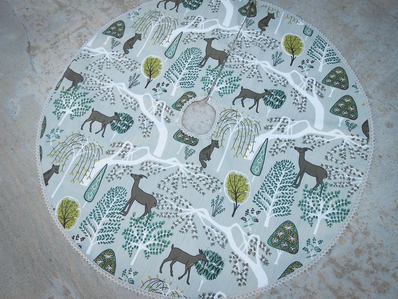 Deer Christmas Tree Skirt 