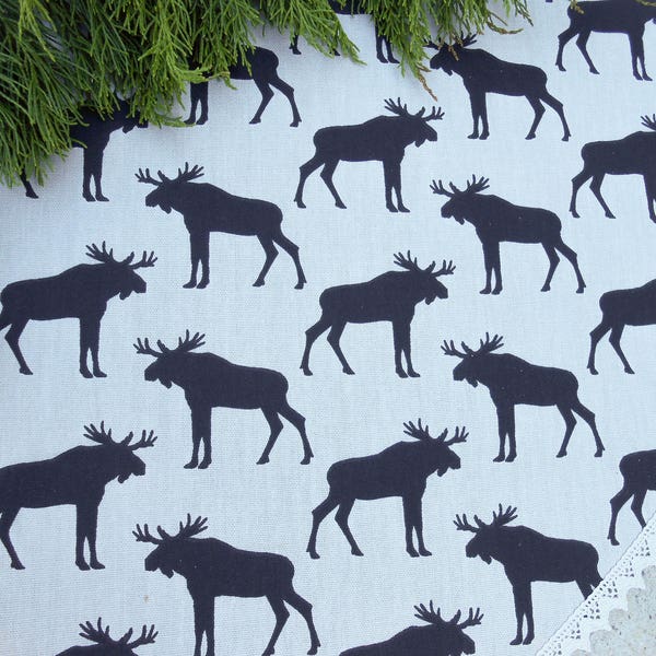 Moose Tree Skirt 