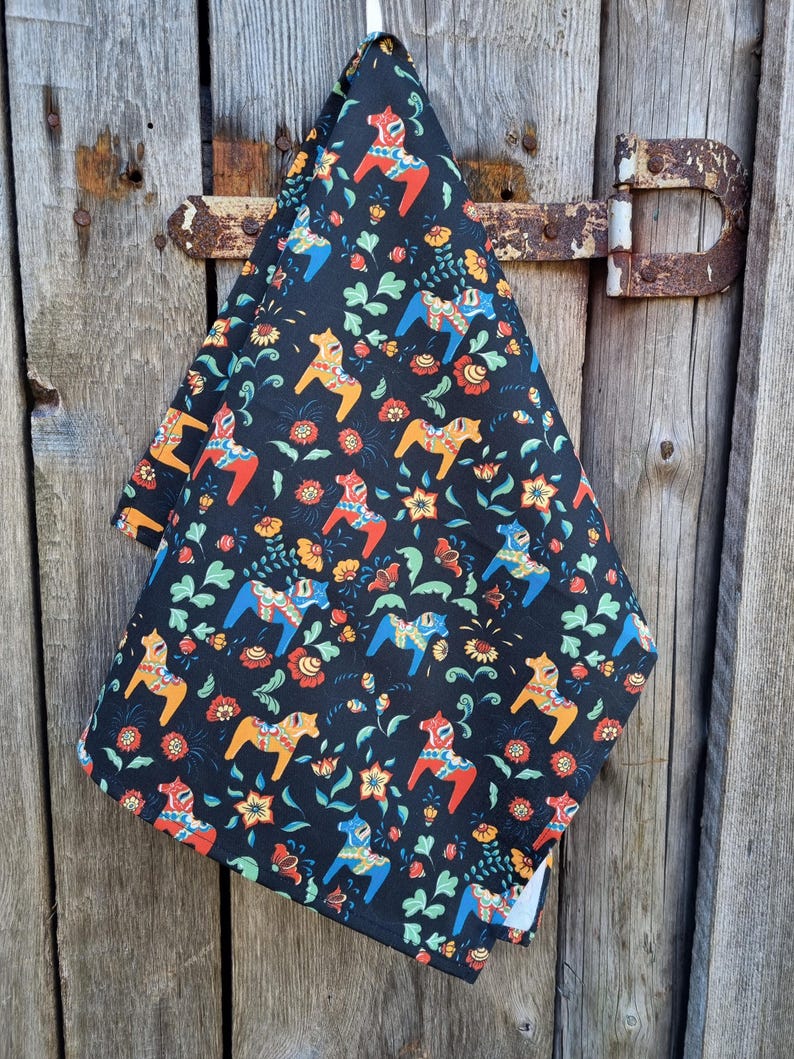Vivicreate Swedish Dala Horse Kitchen Towel - Thumbnail 2