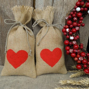 Burlap Favor Bags Burlap Bags Wedding Favor Bags Party Favor Bags Wedding Gift Bags Rustic Wedding Heart Bags Candy Bags Valentine Favor Bag image 5