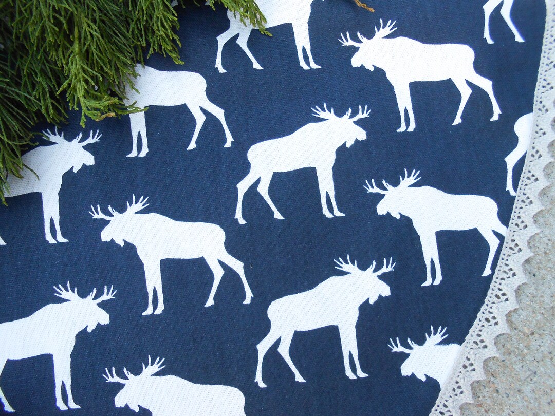 Moose Christmas Tree Skirt 