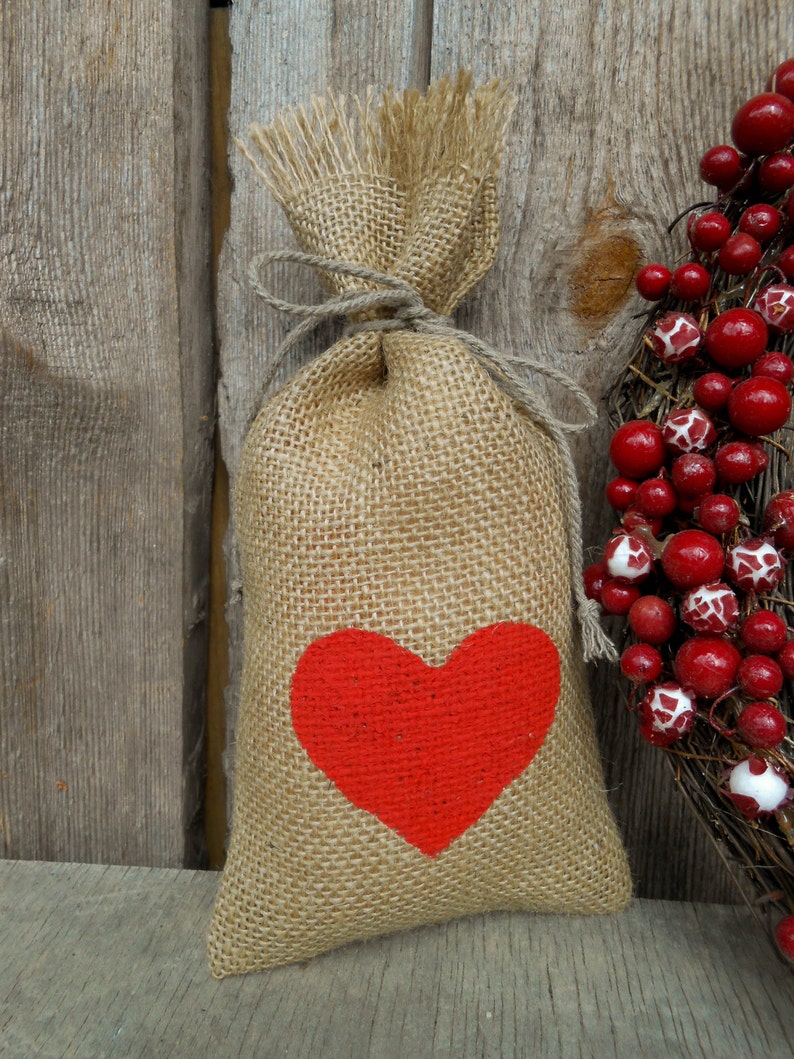 Burlap Favor Bags Burlap Bags Wedding Favor Bags Party Favor Bags Wedding Gift Bags Rustic Wedding Heart Bags Candy Bags Valentine Favor Bag image 4