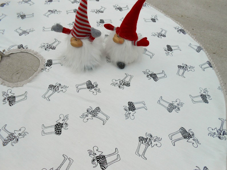 Christmas Woodland Moose Christmas Tree Skirt Christmas Decor Holiday Scandinavian Christmas Ornament Christmas Deer Ornament Swedish Gift