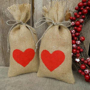 Burlap Favor Bags Burlap Bags Wedding Favor Bags Party Favor Bags Wedding Gift Bags Rustic Wedding Heart Bags Candy Bags Valentine Favor Bag image 3