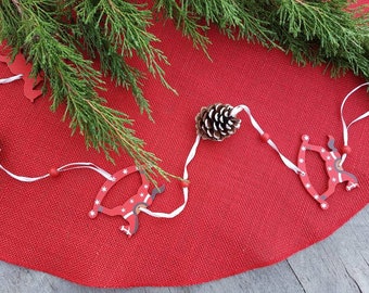 Red Christmas Red Burlap Tree Skirt Rustic Christmas Tree Skirt Red Christmas Decor Country Christmas Tree Skirt Rustic Christmas Skirt