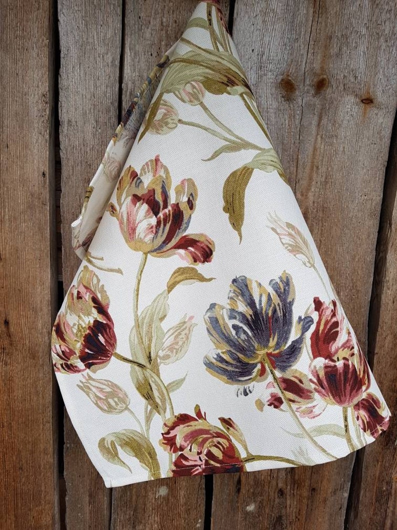 Tulip Towels Kitchen Towel Tulips Spring Flowers Towel Towel Etsy