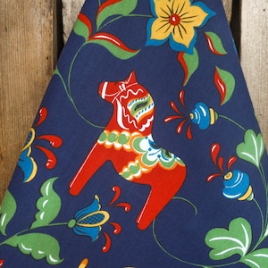 Swedish Dala Horse Towel Scandinavian Towel Dalarna Kurbits Tea Towel Horse Decor Dala Horse Fabric Gift For Horse Lover Christmas Gift