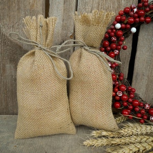 Burlap Bags Wedding Favor Bags Burlap Favor Bags Party Favor Bags Wedding Gift Bags Rustic Wedding Party Bags Candy Bags Valentine Favor Bag