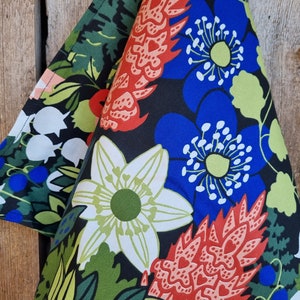 Floral Towel Kitchen Towel Nature Towel Hand Towel Gift For Mother Housewarming Gift Fabric Linen Towel Flower Towel Tea Towel Meadow Design