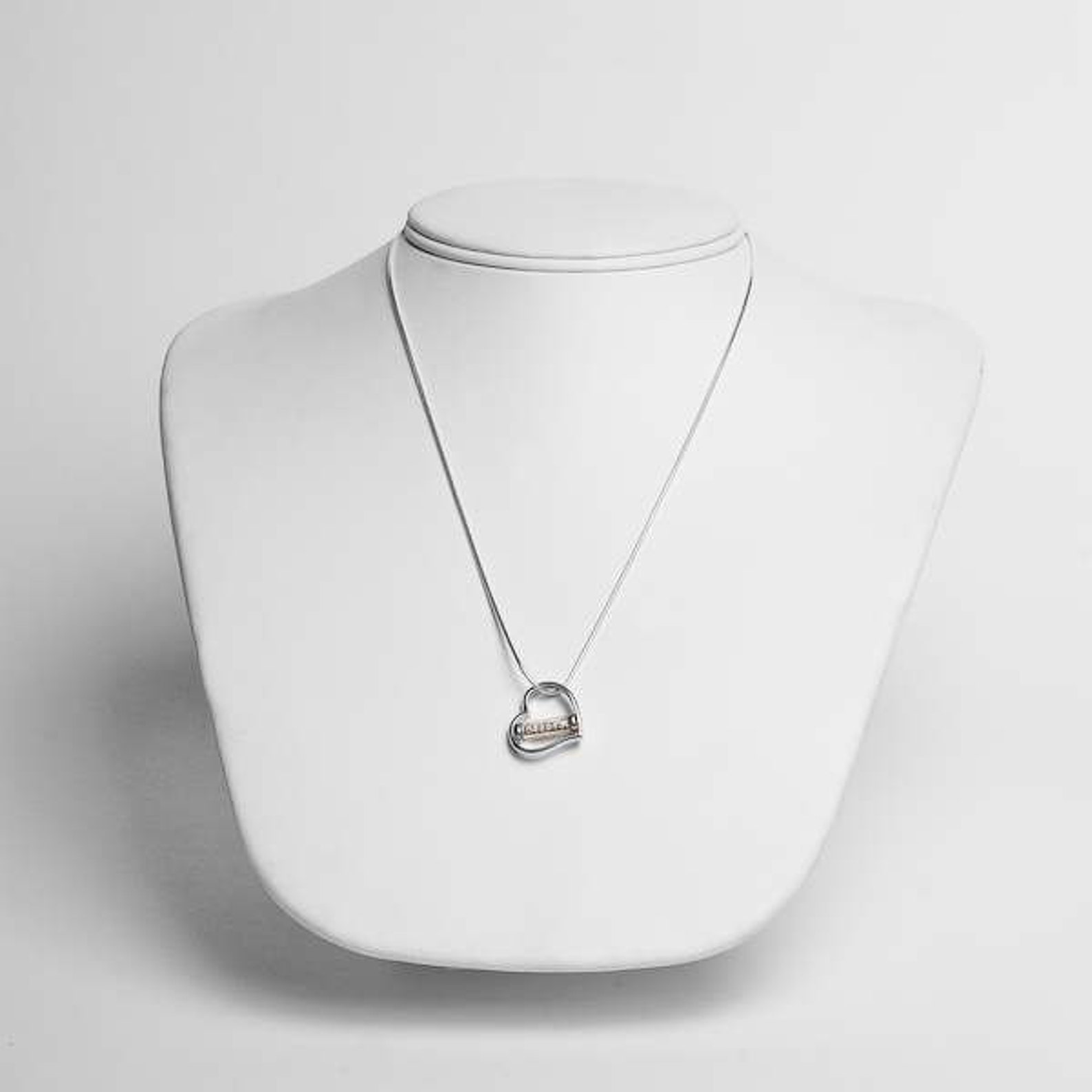 Sterling Silver Heart Mezuzah Necklace - Etsy