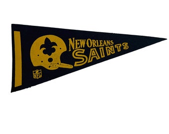 Vintage New Orleans Saints Mini Football Felt Pennant 4.25” x 9”