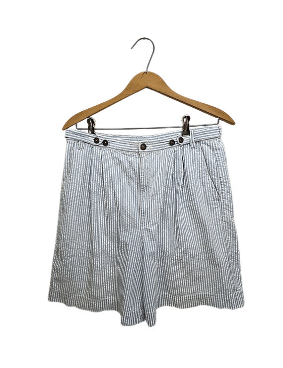 90’s Liz Claiborne Seersucker Pleated 7.5” Shorts… - image 1