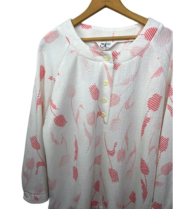 70’s Retro Tulip Print Pullover Top - image 6