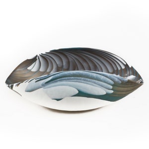 Handmade Murano Glass Bowl: Ivory Wave Design, Made in Italy