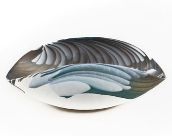 Murano glass bowl, decorative bowl, ivory italian bowl, modern design bowl, fruit bowl, wave motif, TRADEMARK OF ORIGIN