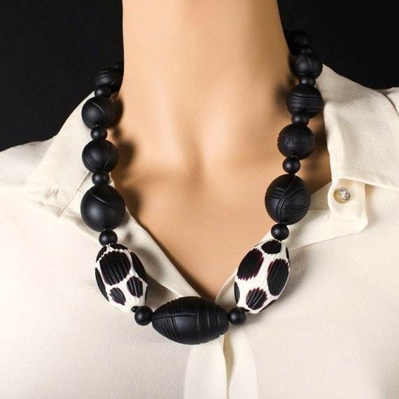Murano Glass Black and White Engraved Necklace