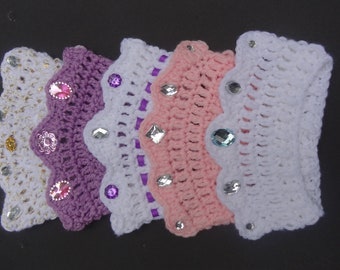 156. Pattern for a Crocheted Crown Headband