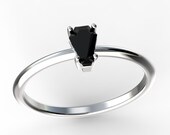 Coffin Gems® - 1CT SOLITAIRE MIDI RING