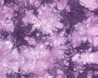 Tissu shibori violet, coton tie-dye Fat Quarter, tissu aquarelle teint à la main