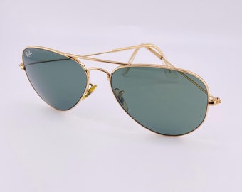 Vintage Ray Ban Gold/Black Sunglasses. L0205.