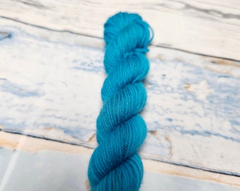 Turquoise 20g mini skein merino nylon 4ply sock yarn