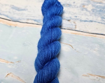 Deep Blue 20g mini skein merino nylon 4ply sock yarn