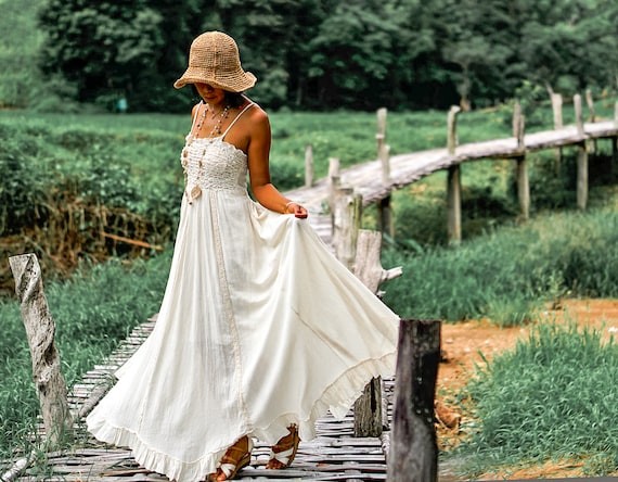 ボヘミアンウェディングドレス白いマキシドレス自然服綿レースドレス