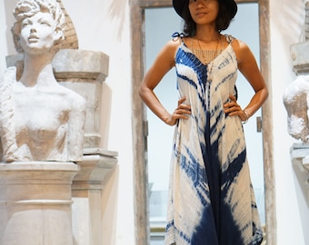 Sleeveless Backless Tie Dye Jumpsuit for Summer, Shibori Indigo Tie Dye Wide Jumpsuit for Women, Asymmetric V Neck Blue Jumpsuit for Summer