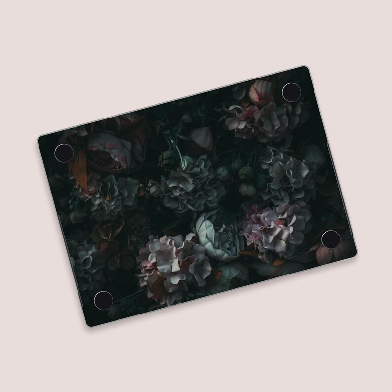 a picture of a bunch of flowers on a cutting board