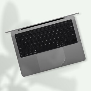 a black and white photo of a computer keyboard