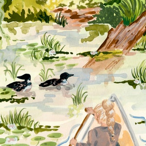 Canoeing on the Pond Druck, Landschaftsbilder, Kanadische Kunst, Seetaucher und Kanumädchen, Seerosenblätter, Kiefern Bild 4