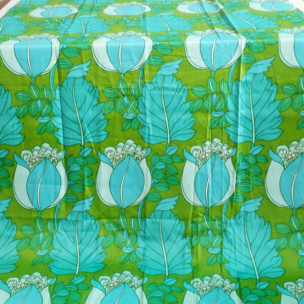 Scandinavian retro cutrains in cotton satin fabric. Vintage nordic 60s design. Modern home decor.