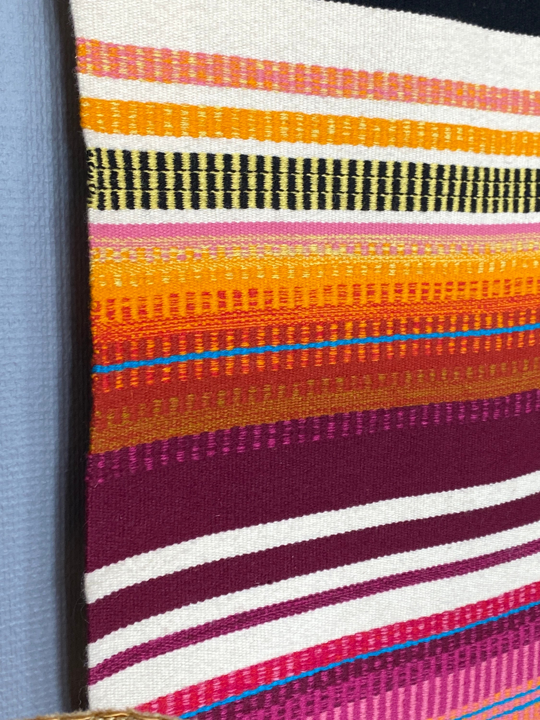 Tpisserie vintge en lin et line Linenknoppen dns le style de Märt Mås Fjette En vente sur