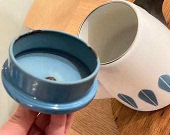 キャサリンホルム コーヒーポット、ブルーロータスエナメル