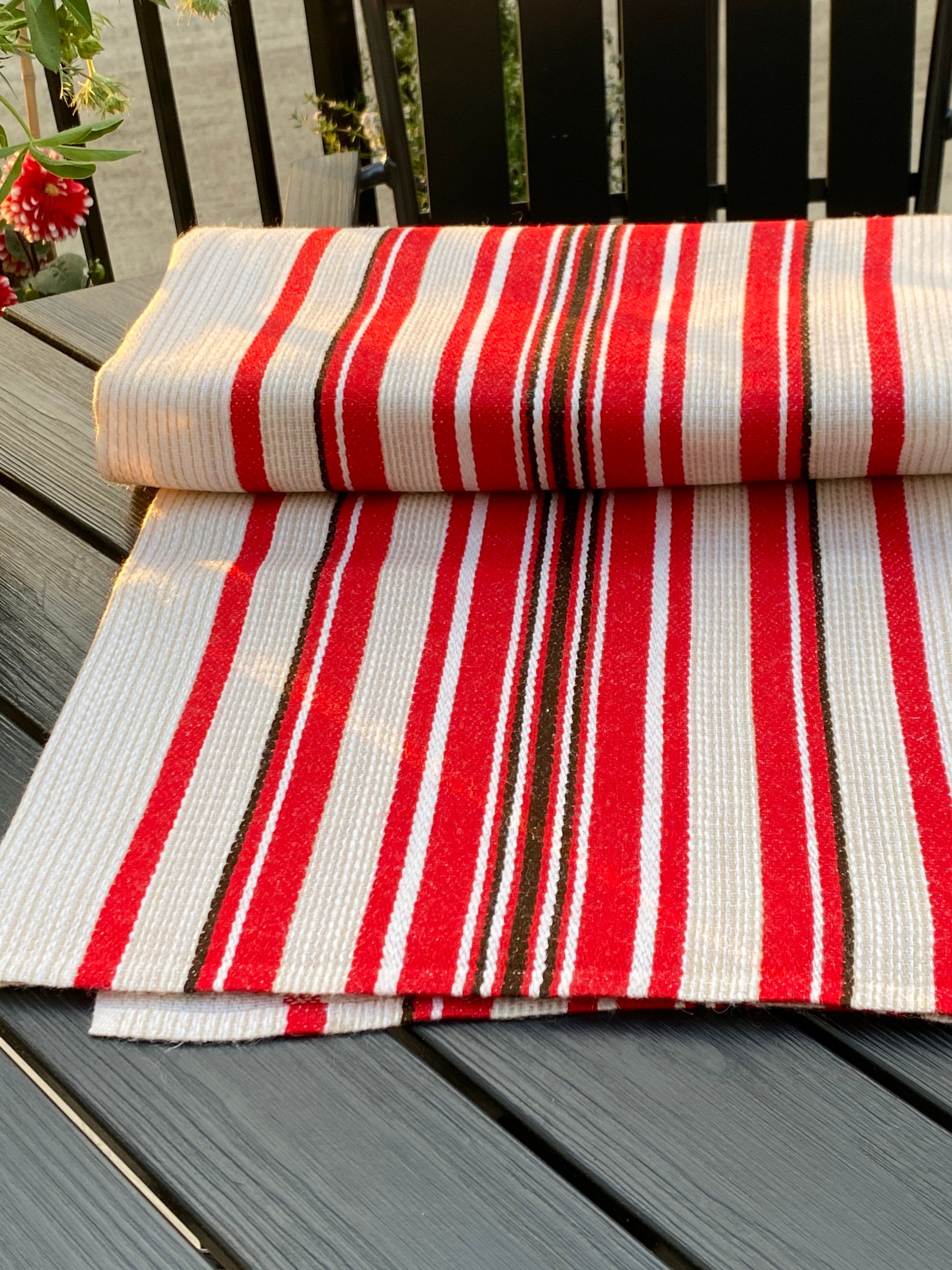 From Sweden＊Vintage 100% linen Cloth・* 70s Scandinavian Modern Woven Table Cloth, Striped Red Tablecloth