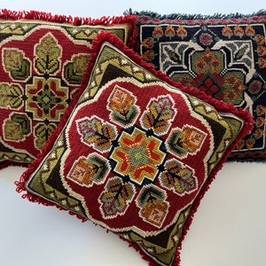 Vintage embroidered folk art pillow, twist stitch pillow, handmade in Sweden. Scandinavian rustic sofa decor.