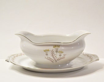Vintage Narumi Lenora Gravy Boat with Attached Underplate Simple Floral Pattern Silver Rim Mid Century Dinnerware Japan PanchosPorch