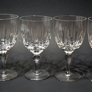 33 Sophisticated Sets of Drinking Glasses