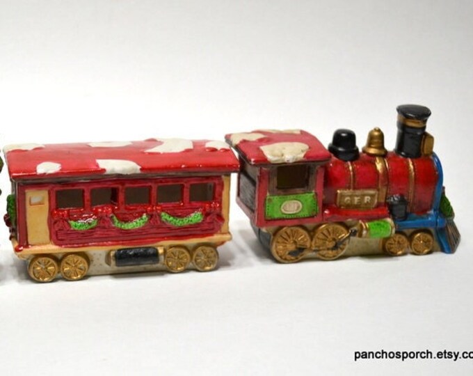 Vintage CHRISTMAS TRAIN Figurines Ceramic 3 Piece Railroad