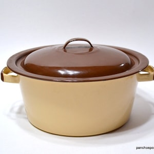 Vintage Enamelware Pot with Lid Handled Cooking Pot Tan Brown Rustic Retro Kitchen Cookware Metal Stock Pot PanchosPorch