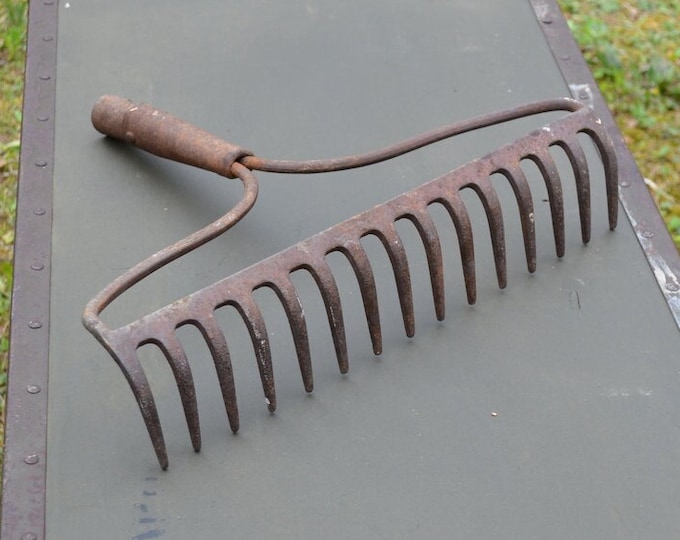 Vintage Metal Rake Old Garden Tool Wall Decor Wine Glass Holder Jewelry ...