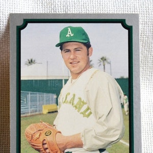 Catfish Hunter Baseball Card 1988 Pacific Legends No 16 Oakland As 1980s Trading Card vintage Sports Memorabilia PanchosPorch
